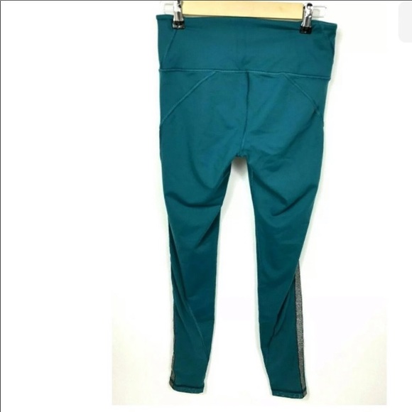 Victoria’s secret leggings - Picture 3 of 3